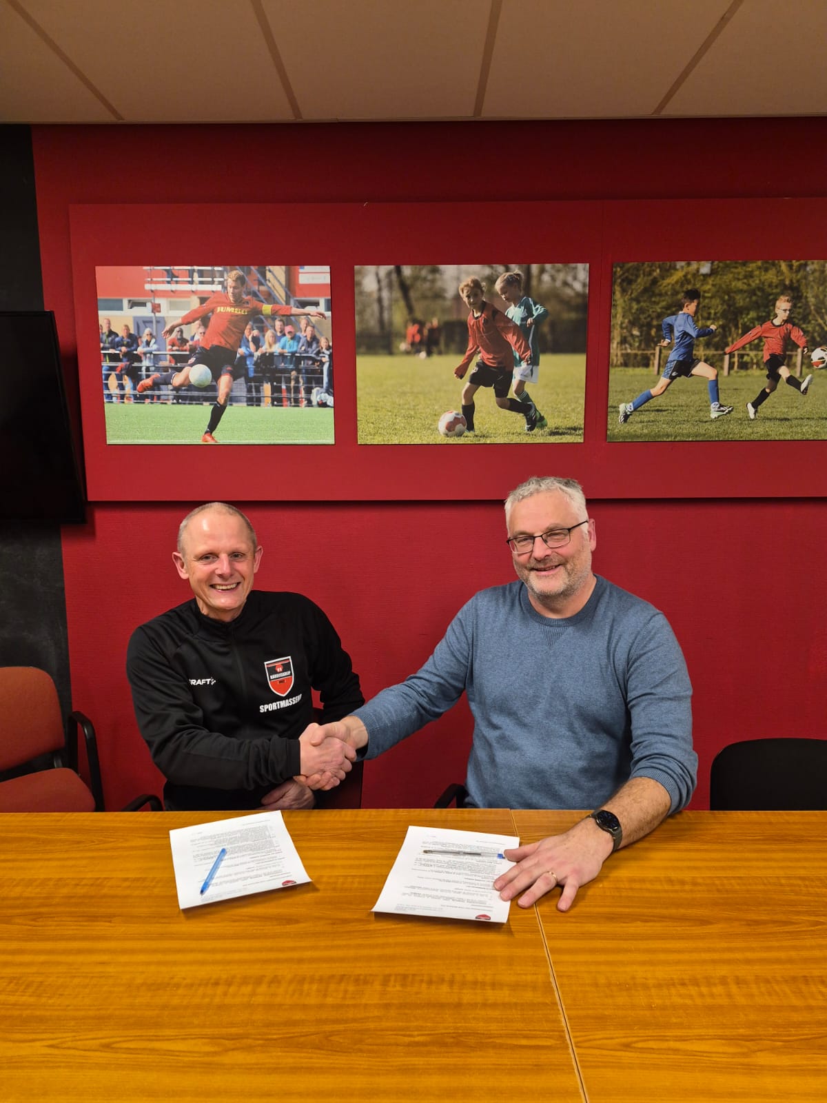 Broer Jullens verlengt contract als sportmasseur van VV Hardegarijp