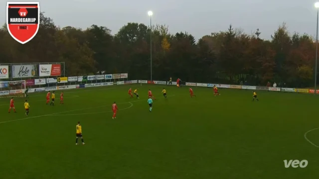 Wat een spektakelstuk gisteren bij de wedstrijd @vvopende - VV Hardegarijp. Uitendelijk trok VV Hardegarijp met 3-4 aan het langste eind! 
Bekijk alle 7 doelpunten hier terug!

#vvhardegarijp #goals 🩶❤️